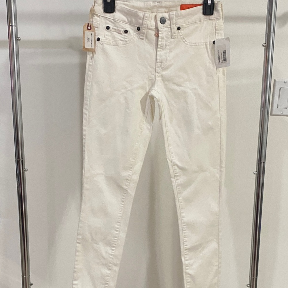 Elegant White Skinny Jeans for Women